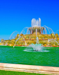 View of Buckingham Fountain at Grant Park in Chicago on a sunny day.