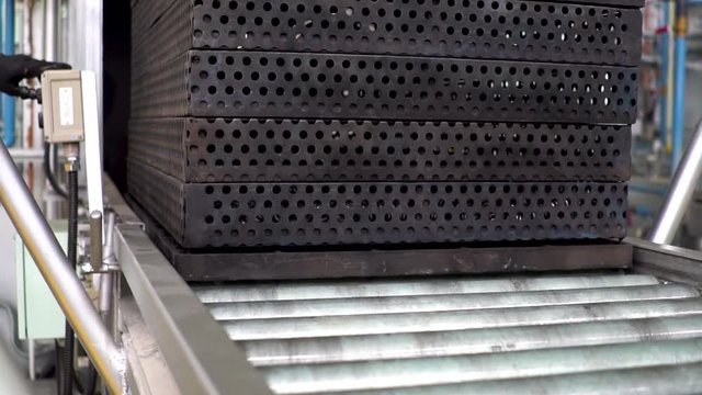 Tratamiento t&eacute;rmico de metales en hornos industriales