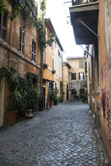 Fototapeta na wymiar Views on a walk through the Trastevere of Rome