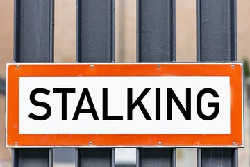 Stalking Warnung