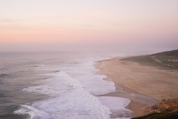 Fototapeta premium Ocean Waves on the sunset 