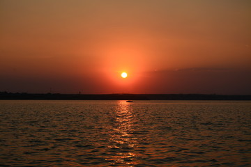 Naklejka premium evening on the lake