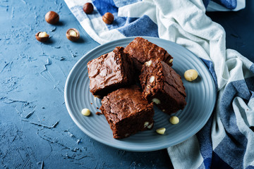 White chocolate macadamia brownie