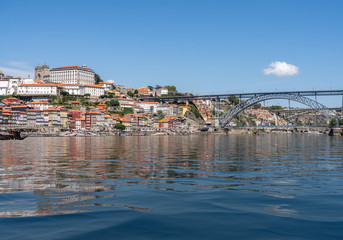 Obraz premium Cityscape of Porto from the banks of the river Douro with artificial water