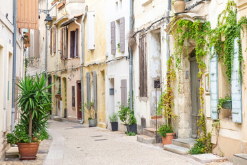 Fototapeta na wymiar Rue d'Arles