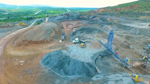 Industria y Mina trituradora de piedra	