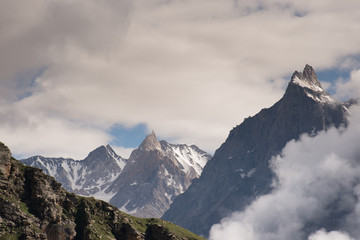 Naklejka na ściany i meble himalayan mountain range