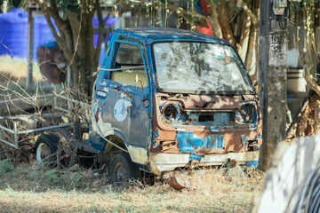 Fototapeta premium Abandoned car in Thailand