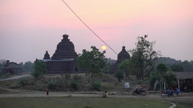 Laymyethna-Tempel at the sunset in Mark U, Rakhine State, Myanmar