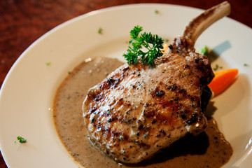 pork steak with black pepper sauce