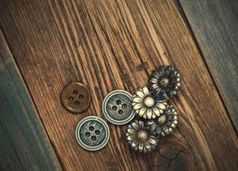 several vintage buttons