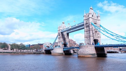 Fototapeta na wymiar London landmark - Tower Bridge