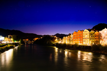 Fototapeta premium innsbruck city at night