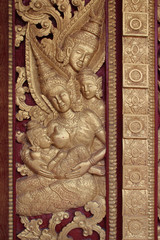 Fototapeta na wymiar buddhist temple (Wat Manorom) in luang prabang (laos) 