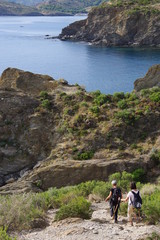 sentier du littoral au bord de la mer