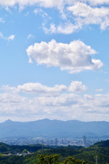 Obraz premium 9月の青空と白い雲