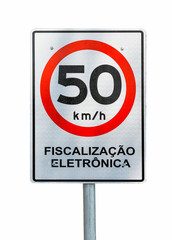 Traffic sign: Brazilian electronic traffic control sign board. Speed limit 50 km per hour, in portuguese.