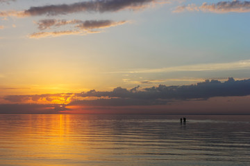 Naklejka premium Childhood at sunset