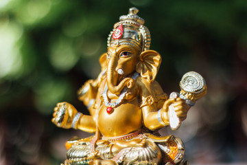 Fototapeta na wymiar Ganesha is the god of success. That Hindus in India And Buddhists around the world respect And worship. 
