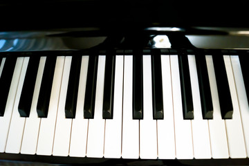 Detalle de las teclas de un piano