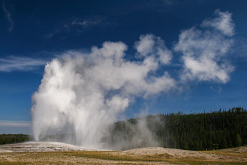 The Old Faithful Geysers, Yellowstone National Park, Wyoming.