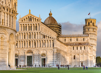 Fototapeta na wymiar Piazza dei Miracoli di Pisa