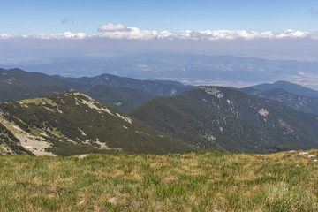 Fototapeta na wymiar Landscape from Belmeken Peak, Rila mountain, Bulgaria