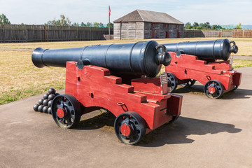 USA, Washington State, Fort Vancouver National Historic Site. Cannons in front of the Chief Factor's house in the Hudson's Bay Company's Fort Vancouver.