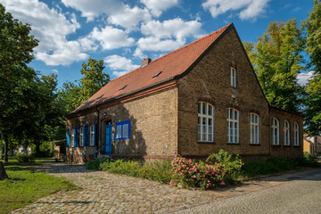 Denkmalgeschützte ehemalige Dorfschule in Berlin-Müggelheim