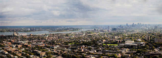 Obraz na płótnie Canvas Montreal Quebec, Canada panorama view