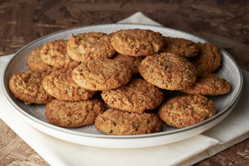 round oatmeal cookies