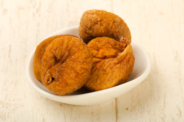 Dry figs