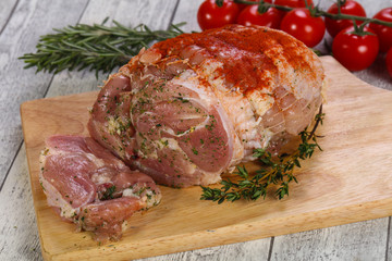 Chicken roll with herbs