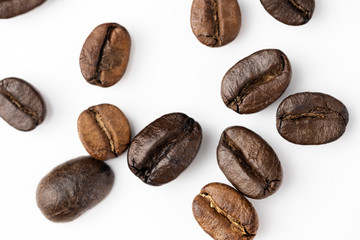 Obraz premium Close up of a coffee bean, Roasted coffee beans isolate on white background