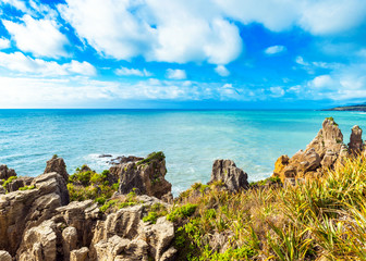 Fototapeta na wymiar View of pancake rocks in Punakaiki, South island, New Zealand.