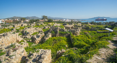 Fototapeta na wymiar A beatiful sunny day in Aegina island in Greece 