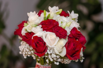 Detail of bride's roses bouquet 
