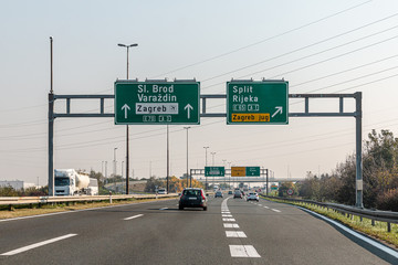 Fototapeta na wymiar Autobahn in Kroatien