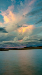 bon nuage de barrage d'eau