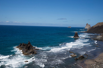 Felsenstrände auf Teneriffa im Atlantik