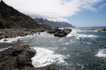 Felsenstrände auf Teneriffa im Atlantik