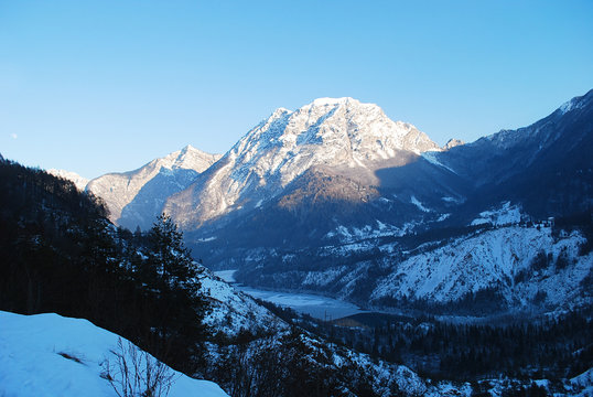 La valle del Vajont,un freddo giorno d'inverno