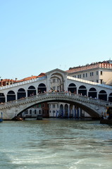 Fototapeta na wymiar Rialtobrücke in Venedig