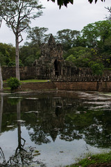 Imagen de la entrada a los templos en Angkor Thom en Camboya