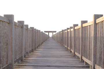 Obraz premium wooden walkway over sea to nowhere