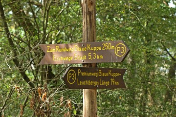 Wegweiser zum Rundweg 
