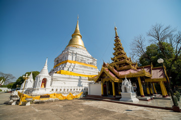 Fototapeta premium temple in lampang northern thailand