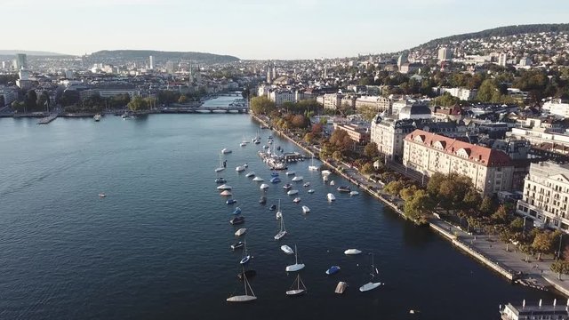 approching the opera - Zurich 