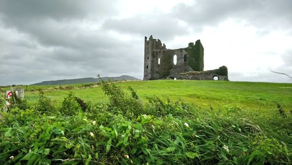 Ballycarbery Castle
