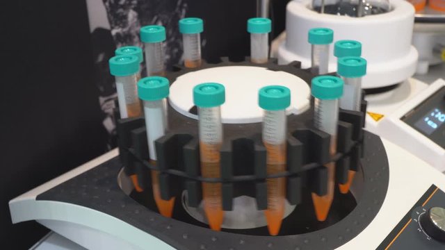 Equipment for chemical industry and laboratories, system of agitation and stirring of chemical components